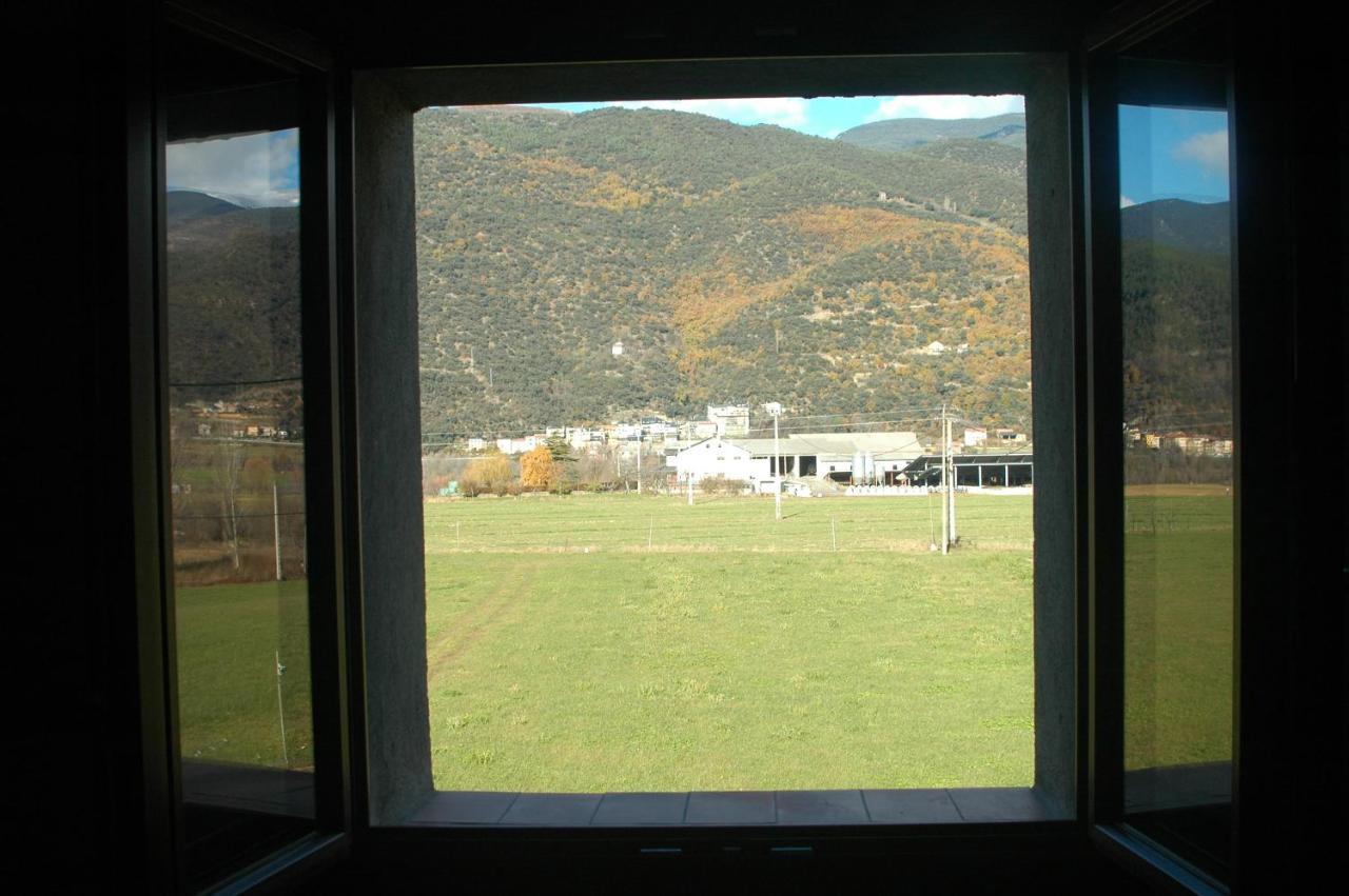 Apartament Torre Del Mig La Seu d'Urgell Zewnętrze zdjęcie